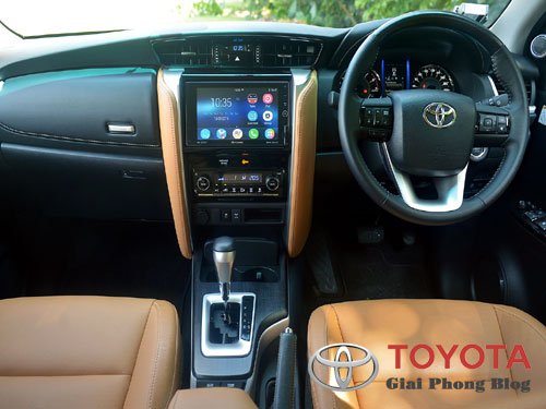 cabin toyota forture-11