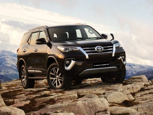 Hình minh họa: Fortuner Legender 2021 2.8 máy dầu khác biệt